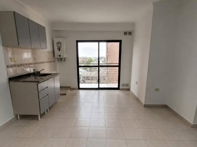 Departamento en Juan del Campillo 1300