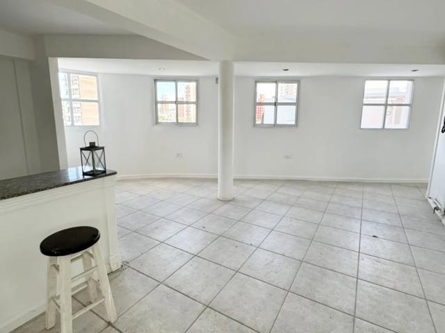 Departamento en San Martín y Bv. Pellegrini